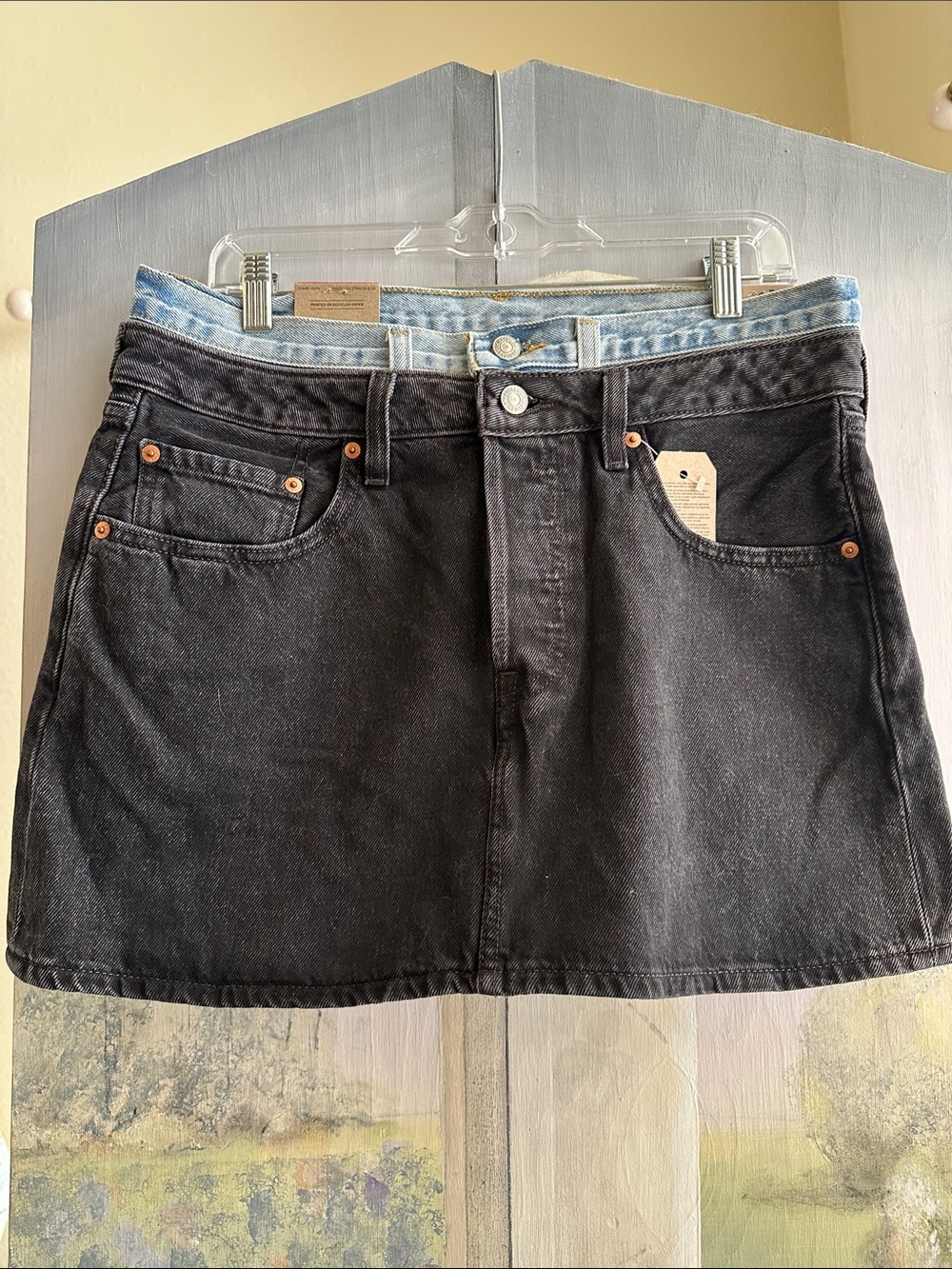 Levi’s Black Denim Mini Skirt with Contrast Waistband